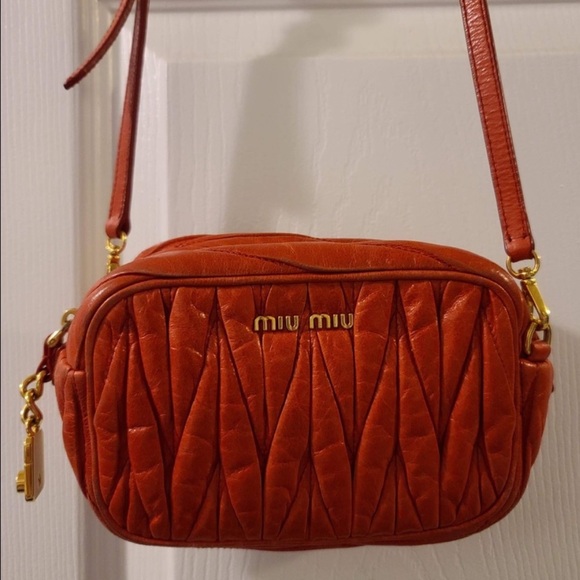 Authentic Miu Miu Matelassé Crossbody - Picture 1 of 4